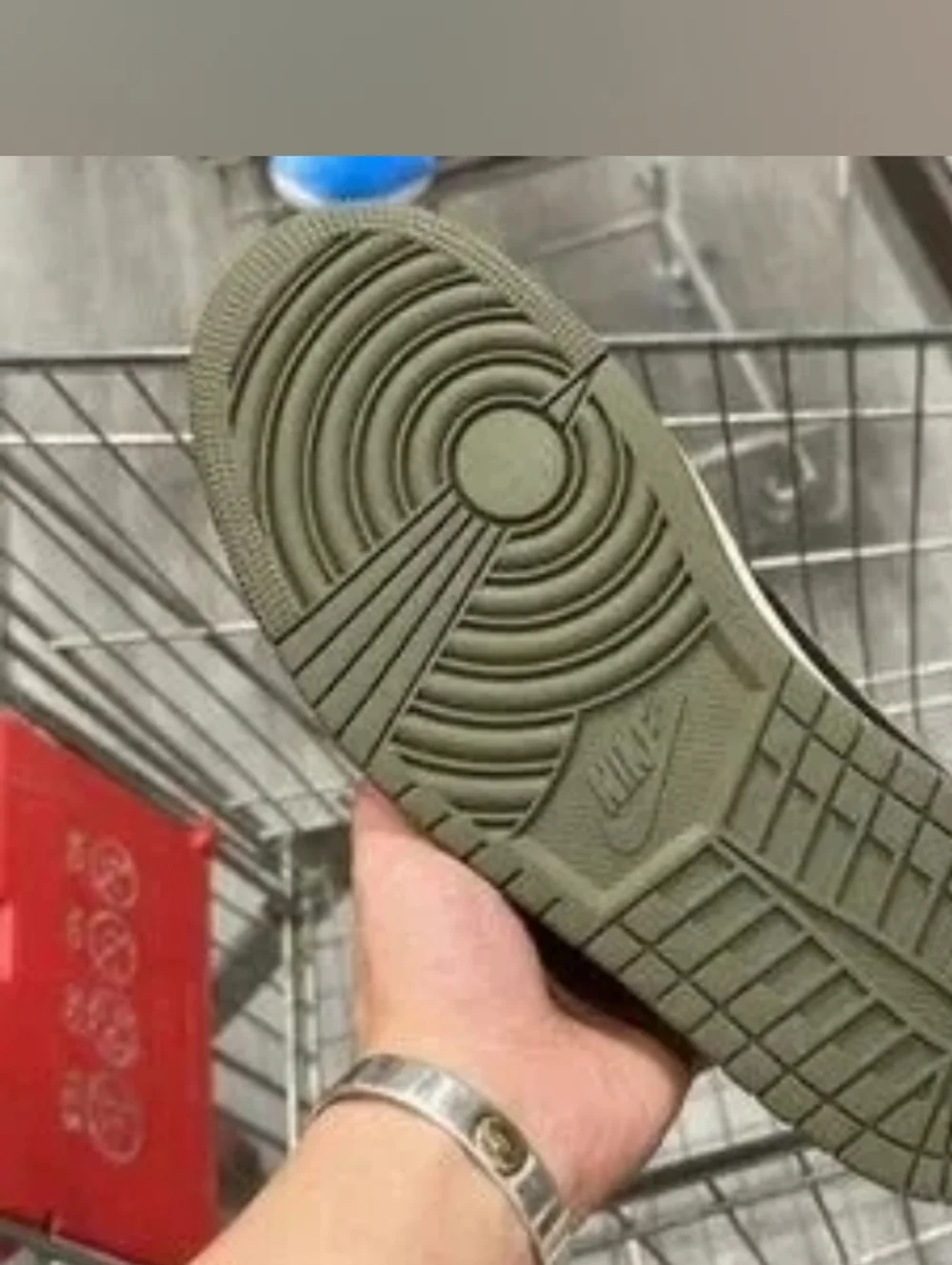 Travis Scott x Air Jordan 1 OG SP Low Black Olive - Picture 10 of 10